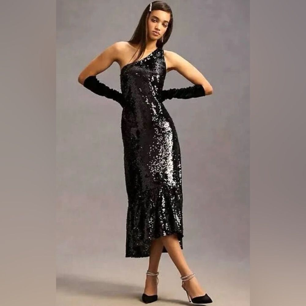 Maeve One Shoulder Sequin Maxi Dress Sz Medium Bubble Hem Black Party
NYE NWT